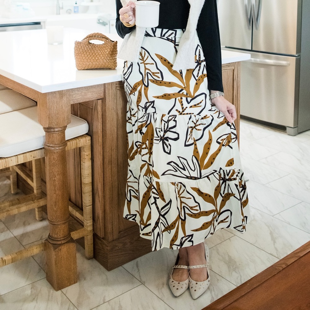 Chic Leaf Print Maxi Skirt